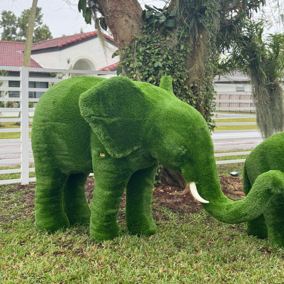 Medium elephant topiary